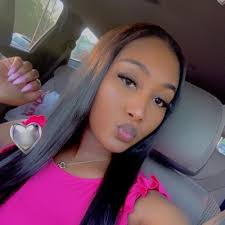 LaToya Goode✨🦄 (@prettyblckdivaa)