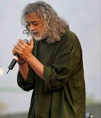 Lucky ali is the second of the eight children of the popular bollywood comedian, mehmood. 5an2avqyr Ibkm