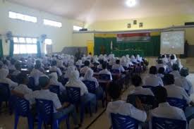 Namaku ikram aku anak ke dua dari dua bersaudara.usiaku kini 17 thun aku kls 3 sma di sma negri di kota ku. Ombudsman Sebut Ppdb Di Ternate Bermasalah Antara News