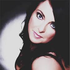 Clare Pearson's Instagram, Twitter & Facebook