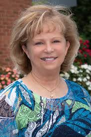 Jennifer Eckard's Instagram, Twitter & Facebook