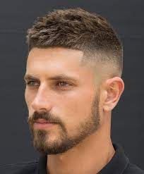 Frisuren Trend 2018 Manner Frisurentrends Fade Haircut Styles Mens Haircuts Fade High Skin Fade Haircut