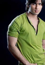 Download Free Hd Wallpaper Of Shahid Kapoor Hd Wallpaper Desktop Shahid Kapoor Bollywood Actors Handsome Indian Men Shahid kapoor popular in bollywood is an indian film actor. shahid kapoor hd wallpaper desktop