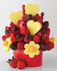 Pin By Kafida Ty On Art De Table Edible Fruit Arrangements Food Fruit Recipes