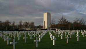 In ysselsteyn in limburg vindt u de enige duitse militaire begraafplaats van nederland. Amerikaanse Begraafplaats Margraten Euregio Thingstodo Eu