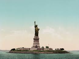 Hj eu comecei a semana igual a estátua da havan: Nova York Por Que A Estatua Da Liberdade E Verde Viajento