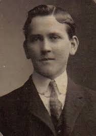 Edward Sliger's Instagram, Twitter & Facebook