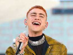 Olly alexander has spoken out about the double standards between how straight and lgbtq performers are received. Kyfqigyhwtt21m