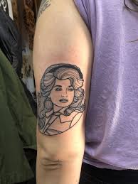 Dolly parton has finally shed light on those tattoo rumors. Dolly Parton Tattoos Jay Leno 2021 At Tattoo Api Ufc Com