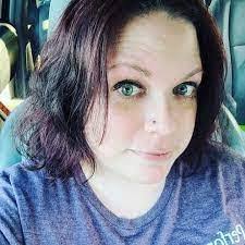 Danielle Woodside's Instagram, Twitter & Facebook