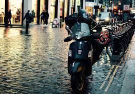 Choosing The Right Motorcycle Transport Courier