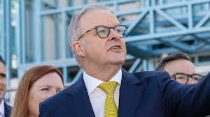 Gregory Hodgson's Instagram, Twitter & Facebook