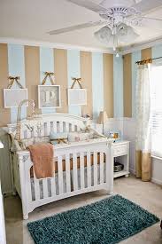 Duvar, odadaki en büyük yüzeylerden biridir. Bebek Odasi Duvar Boyama Teknikleri