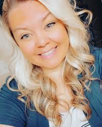 Heather Messer's Instagram, Twitter & Facebook