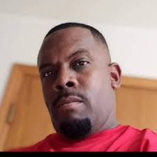 What happened to the farmer's market in Tulare?