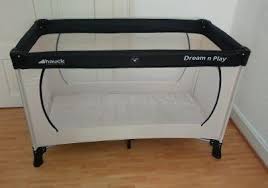 Das dream'n play plus dürfte sich vor allem für kurzurlaube oder übernachtungen bei den großeltern anbieten. Review Hauck Reisebett Dream N Play Plus Lohnt Sich Der Kauf