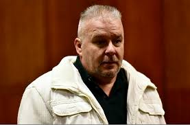 Asset cops chase perly kingpin's loot