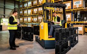 A full uk driving license). Forklift Training From Mhe Experts Jungheinrich