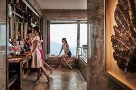 香港麗思卡爾頓酒店優惠 ritz carlton 女士之夜住宿 套房及酒廊待遇 親子 寵物 decor home decor furniture