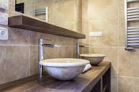 In meinem neuen lagerraum möchte ich ein großes waschbecken aus beton machen, so wie in den alten waschküchen. Waschtisch Aus Holz Selber Bauen So Wird S Gemacht