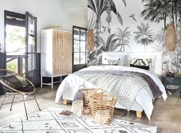 Table De Chevet Maisons Du Monde 20 Modeles Classes Par Style En 2020 Chevet Maison Du Monde Fauteuil Maison Du Monde Coussin Maison Du Monde