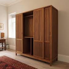 Colin Parker Mobel In 2020 Kleiderschrank Wohnung Schrank