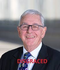 Lynette Mccormack's Instagram, Twitter & Facebook