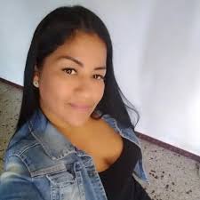 Jajaja los errores que comentes cuando no conoces a tu enemigo 🤣 vea borre  eso que está es haciendo el ridículo y de actor altafulla tiene lo que  tiene Emiro de hetero