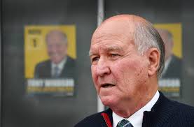 Tony Windsor refuses to rule out comeback amid Joyce fallout