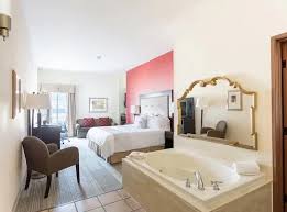 We have 291 hotels with hot tubs in reno and genuine customer reviews to help you choose your perfect stay. 9 Hotels With Hot Tub In Room In Okc Oklahoma City