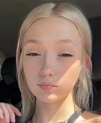 Laci Mae's Instagram, Twitter & Facebook