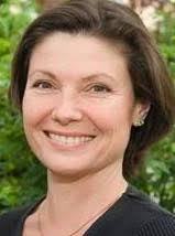 Louise Raeder har man säkerligen hört flera gånger under serier från sent  80-tal till 90-talet som i Pippi Pelikan (Som andra rösten), Dino-riders,  Super Mario Bros Super Show och som den första