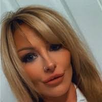 Sasha Temple's Instagram, Twitter & Facebook