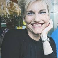 Scott Mackinder's Instagram, Twitter & Facebook