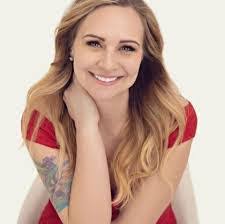 Darcy Larson's Instagram, Twitter & Facebook