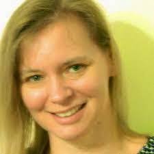 Shelley Hawley's Instagram, Twitter & Facebook