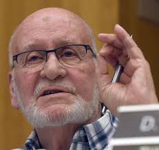 Menominee council supports early counting of absentee ballots