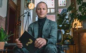 Daarom lanceert mathias vandaag, maandag 14 december, een oproep waarin hij op zoek gaat naar heel wat kandidatenduo's die gebeten zijn door het quizzen. Mathias Coppens Neemt Drastische Beslissing Ik Kan Het Niet Meer Nieuws365