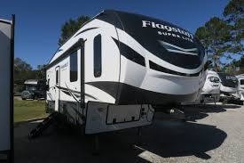 Check spelling or type a new query. New 2021 Flagstaff Super Lite 524bbs Overview Berryland Campers