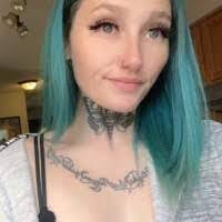 Anika Boyer's Instagram, Twitter & Facebook