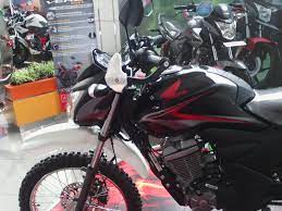 Kali ini saya meng upload video tentang motor honda megapro yang di modif menjadi trail menggenukan body set milik crf 250 dan menggunakan velg ukuran 16/19. Foto Motor Verza Modifikasi Spack Bor Trail Modifikasi Motor Terbaru 2021