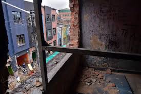 Residents accuse police accompanying the eviction process of excessive force. Colombia Razes Notorious Bronx Slum In Capital Bogota Bbc News