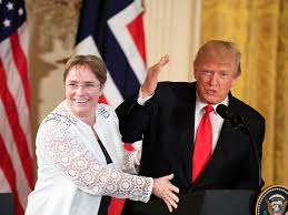 Secrétaire général emanuel waeber positionnement: Jetzt Nennt Martullo Auch Trump Einen Dreamer Suedostschweiz Ch