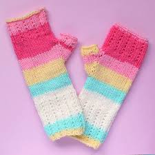 Wear them in style and get your hands cozy and warm too either you at home or going outdoors. Happy Hands Fingerless Mitts Free Pattern The Craft Patch