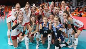 Reprezentacja polski siatkarek w trzech setach wygrała z hiszpanią 25:20, 25:20, 25:19 w meczu 1/8 finału mistrzostw europy i awansowała do ćwierćfinału. Ru4ylpr4gtydfm