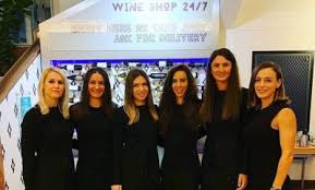 Cehia Romania Fed Cup Romancele Au Stralucit La Dineul Oficial De La Ostrava Ce Tinute Au Purtat Halep Buzarnescu Si Celelalte Sportive La Petrecere Foto Sport Ro