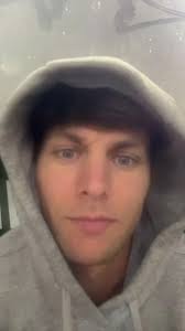 Impresionante Partido de Hockey Bajo la Tormenta ⛈️⛈️