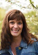 Elizabeth Strehlow's Instagram, Twitter & Facebook