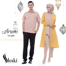 Model baju muslim couple dirancang untuk memberikan nuansa yang lebih romantis dibandingkan dengan menggunakan model busana muslim terbaru lainnya. Pin By Ifah Ifah On Baju Couple Baju Couple Muslim Fashion Instagram Photo