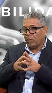 💙 Una conversación para entender, prevenir y actuar en favor de nuestra  salud colectiva. Este domingo acompáñanos en un espacio junto al Dr. Carlos Félix  Cuello, epidemiólogo y salubrista, para abordar los